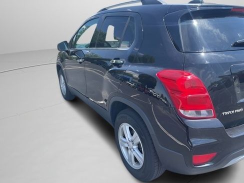 Used 2020 Chevrolet Trax LT w/ LT Convenience Package AWD/4WD image 14