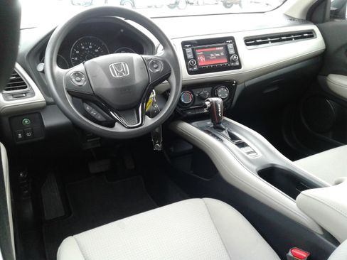 Used 2021 Honda HR-V LX image 14