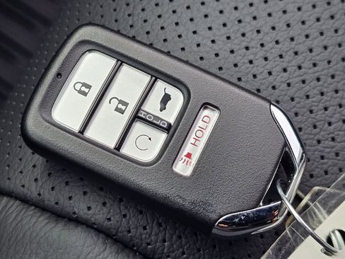 Used 2025 Honda Passport TrailSport image 38