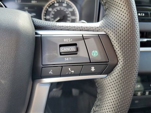 New 2025 Mitsubishi Outlander SE image 12