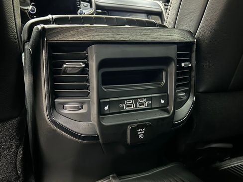 Used 2025 RAM 3500 Limited image 30