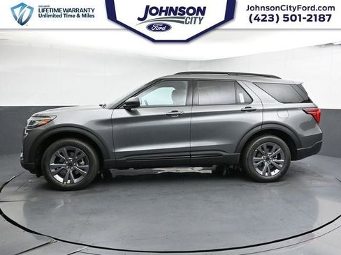 New 2026 Ford Explorer Active w/ Active Comfort Package image 7