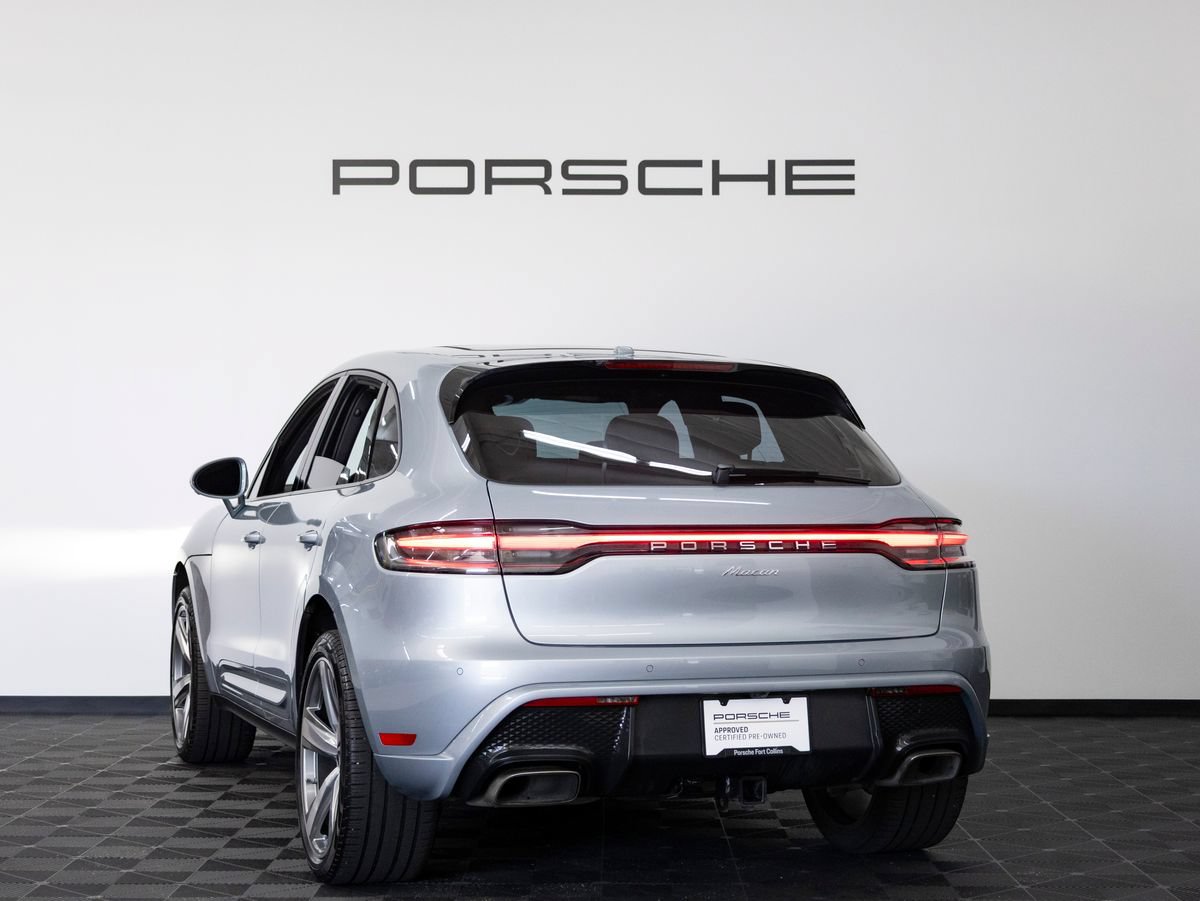 Certified 2024 Porsche Macan AWD/4WD image 3