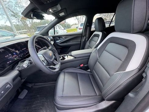 New 2025 Chevrolet Blazer EV LT image 11