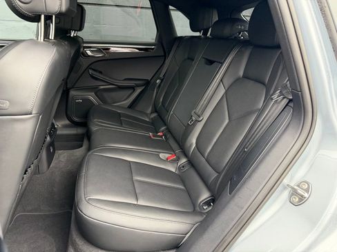 Certified 2026 Porsche Macan image 19