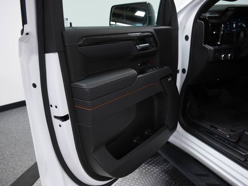 Used 2025 GMC Sierra 1500 AT4 w/ AT4 Premium Package AWD/4WD image 23
