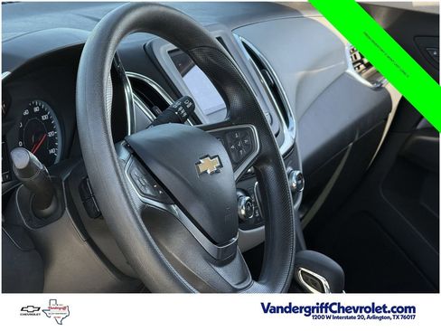 Used 2023 Chevrolet Equinox LS w/ Midnight Edition FWD image 8