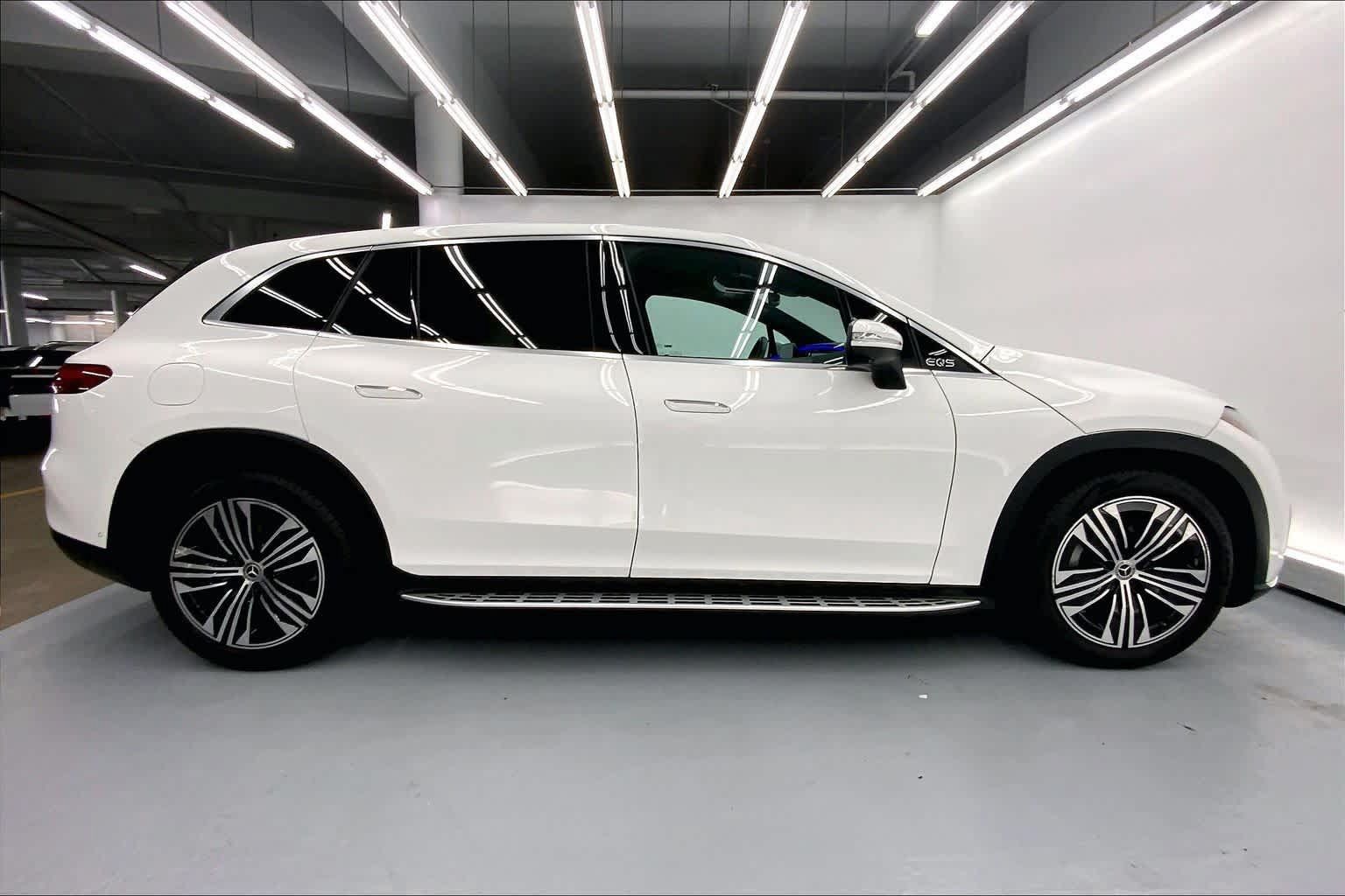 Certified 2023 Mercedes-Benz EQS 450+ SUV image 6