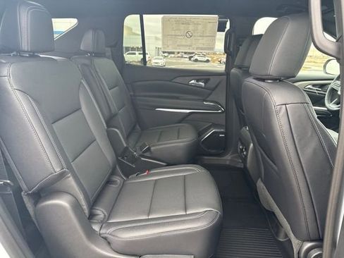 New 2026 Chevrolet Traverse LT w/ Enhanced Driving Package AWD/4WD image 23