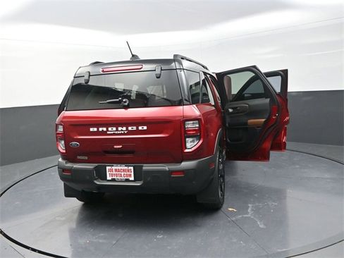 Used 2025 Ford Bronco Sport Outer Banks w/ Outer Banks Tech Package+ image 40