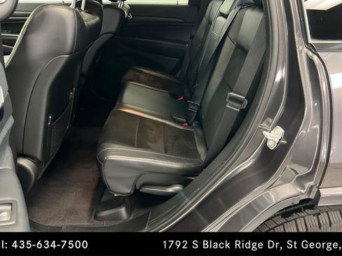 Used 2017 Jeep Grand Cherokee Altitude image 21