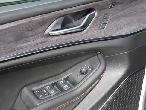 New 2025 Jeep Grand Cherokee Overland w/ Adv Protech Group III image 18