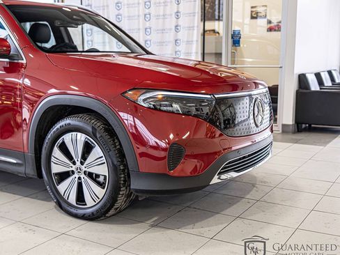 Used 2024 Mercedes-Benz EQB 250+ w/ Winter Package image 3