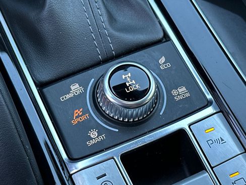 Used 2022 Kia Telluride SX w/ Towing Package image 32