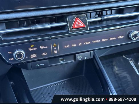 Certified 2024 Kia Niro EX image 25