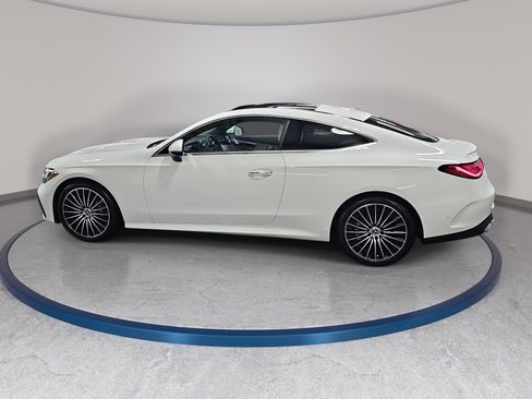 Used 2026 Mercedes-Benz CLE 300 4MATIC Coupe image 9