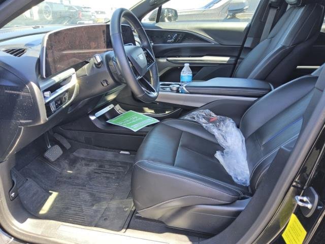 Used 2024 Cadillac Lyriq Luxury RWD image 6