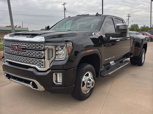 Used 2020 GMC Sierra 3500 Denali w/ Denali Ultimate Package AWD/4WD image 4