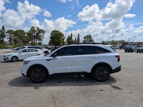 Certified 2023 Kia Sorento X-Line EX AWD/4WD image 5