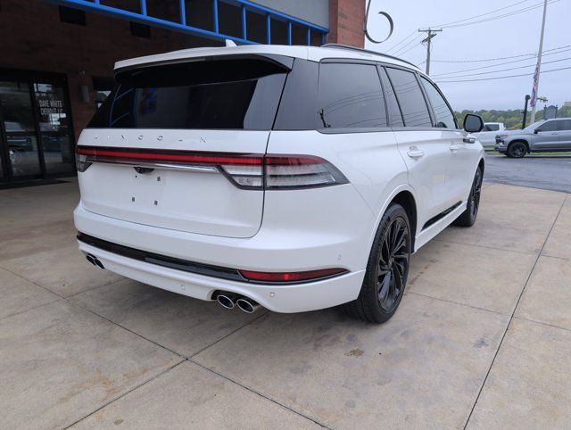 Used 2022 Lincoln Aviator Reserve w/ Equipment Group 201A AWD/4WD image 9