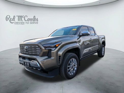 Certified 2025 Toyota Tacoma Limited AWD/4WD image 1