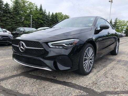New 2025 Mercedes-Benz CLA 250 4MATIC image 3