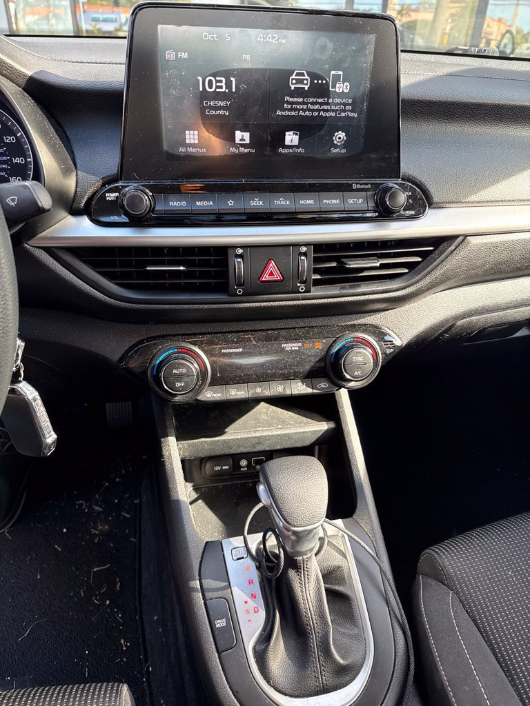 Used 2019 Kia Forte LXS FWD image 4