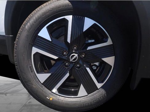 New 2026 Nissan Kicks SV w/ Cold Weather Package AWD/4WD image 3