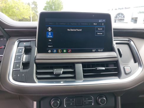 Used 2021 Chevrolet Tahoe LT w/ LT Signature Package image 21