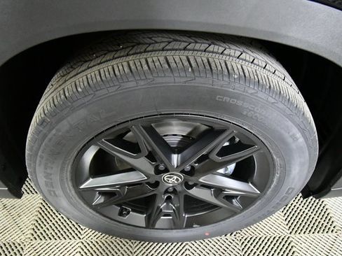 New 2026 Toyota Grand Highlander AWD Hybrid image 17