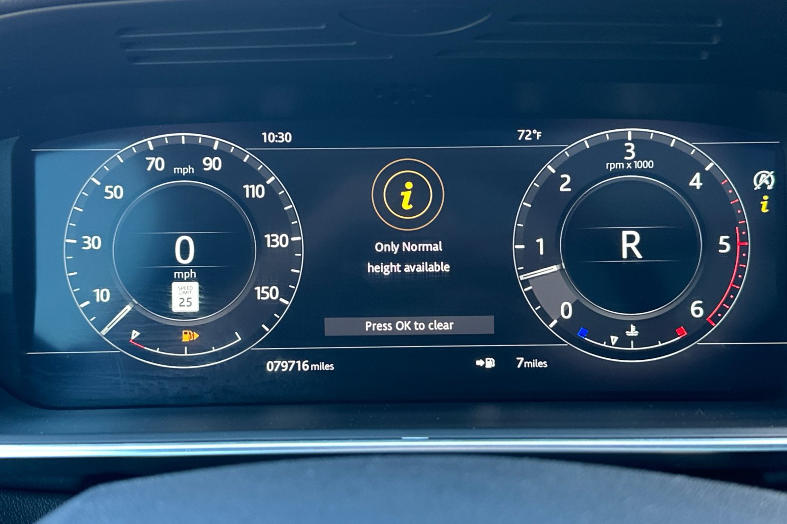Used 2018 Land Rover Range Rover Sport HSE AWD/4WD image 27
