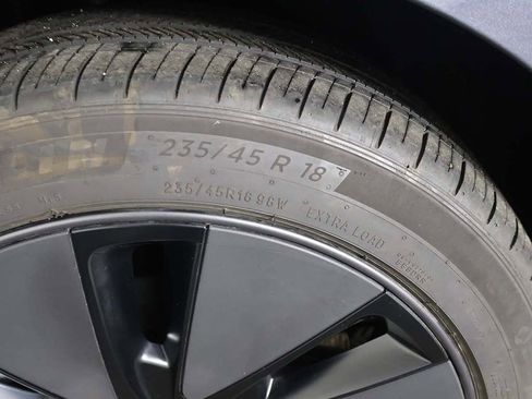 Used 2025 Tesla Model 3 Long Range RWD image 24