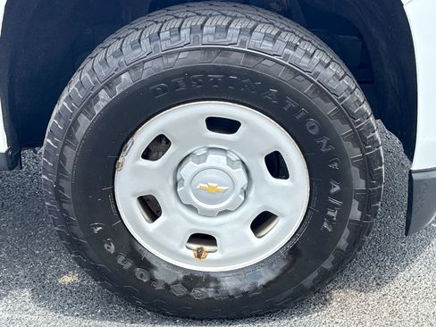 Used 2020 Chevrolet Colorado W/T RWD image 9