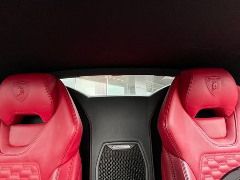 Used 2018 Lamborghini Huracan LP 580-2 image 12