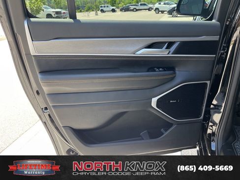 New 2026 Jeep Grand Wagoneer L 4WD image 17