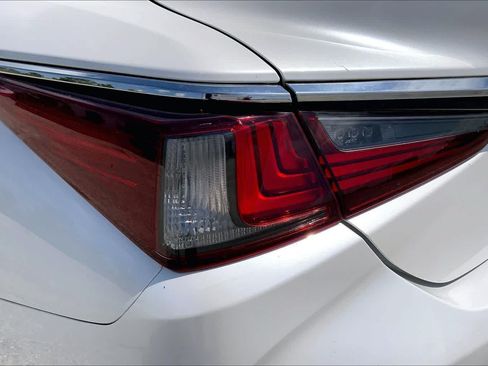 Used 2019 Lexus ES 350 FWD image 28