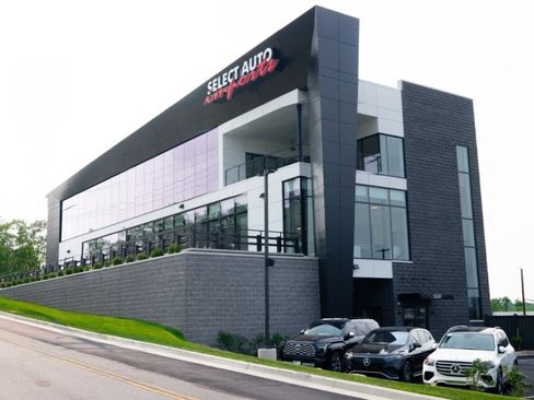 Used 2025 BMW 530i image 9