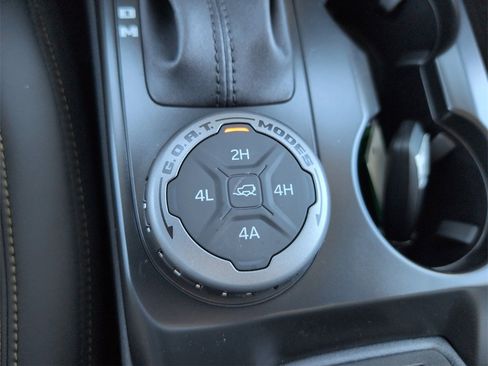 New 2025 Ford Bronco Badlands w/ Sasquatch Package image 27