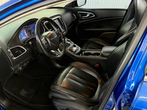Used 2016 Chrysler 200 C w/ Premium Lighting Group image 9