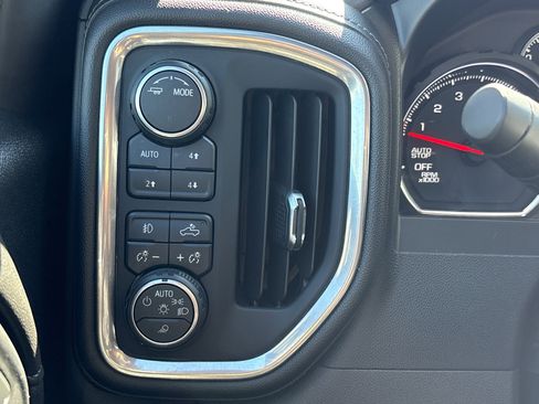 Used 2021 Chevrolet Silverado 1500 LT Trail Boss w/ Convenience Package II image 29