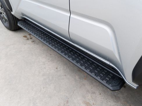 Used 2025 Toyota 4Runner Limited image 13