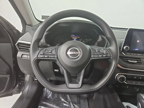 Certified 2025 Nissan Altima 2.5 S FWD image 16