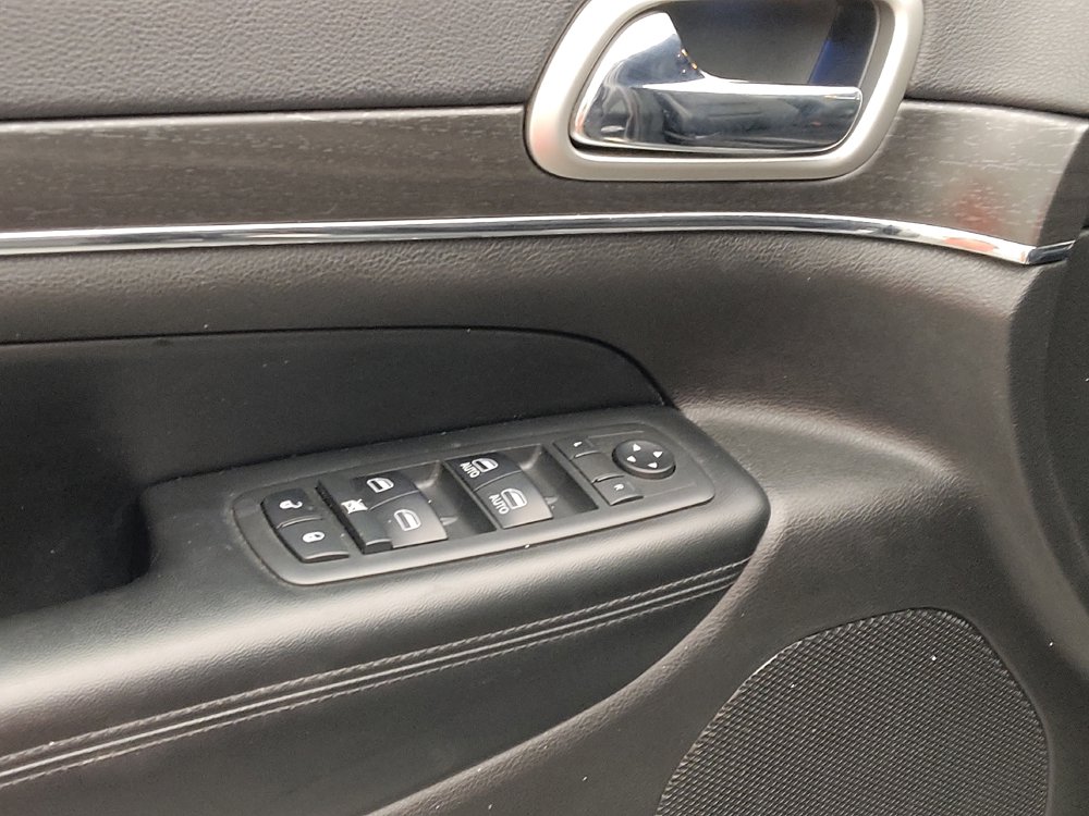 Used 2018 Jeep Grand Cherokee Limited RWD image 27
