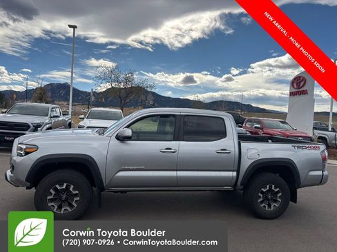 Used 2023 Toyota Tacoma TRD Off-Road w/ Advanced Technology Package image 4