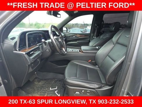 Used 2022 Cadillac Escalade ESV Luxury image 6