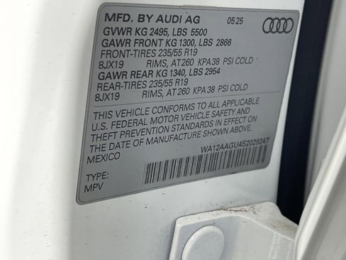 Used 2025 Audi Q5 Premium Plus w/ Premium Plus image 41
