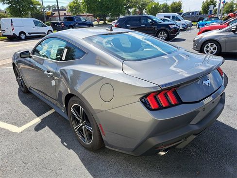 New 2025 Ford Mustang Coupe image 4