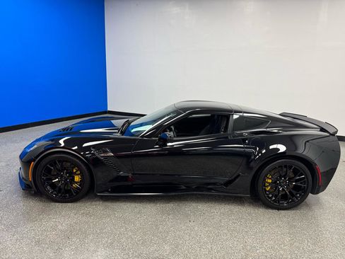 Used 2016 Chevrolet Corvette Z06 w/ 2LZ Preferred Equipment Group RWD image 6