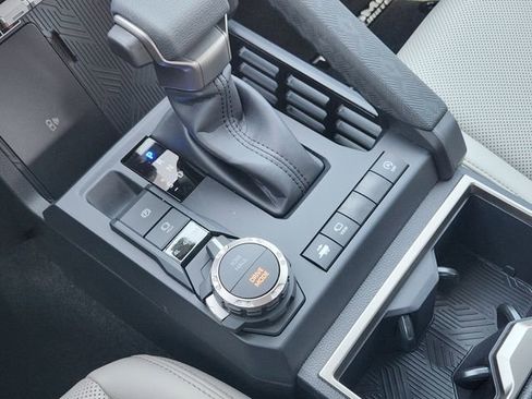 New 2026 Toyota Tacoma Limited AWD/4WD image 17