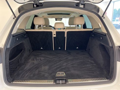 Used 2021 Mercedes-Benz GLC 300 4MATIC image 49